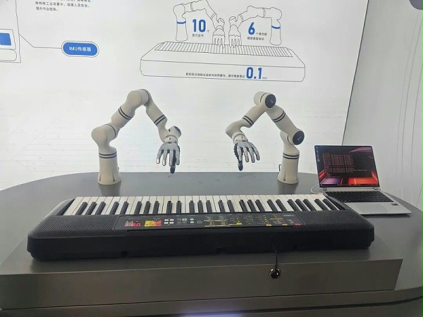 依斯倍一行前往浙江强脑科技参访学习 (3)