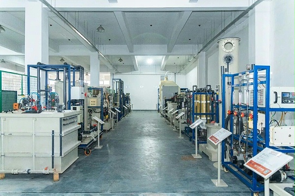 依斯倍受邀出席苏州市新型工业化推进会暨“AI+制造”创新发展大会 (4)